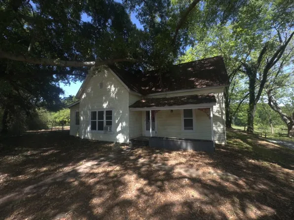 8835 Jot Em Down Rd, Gainesville, GA 30506