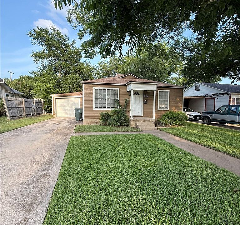 1st image of 1103 S 49th St