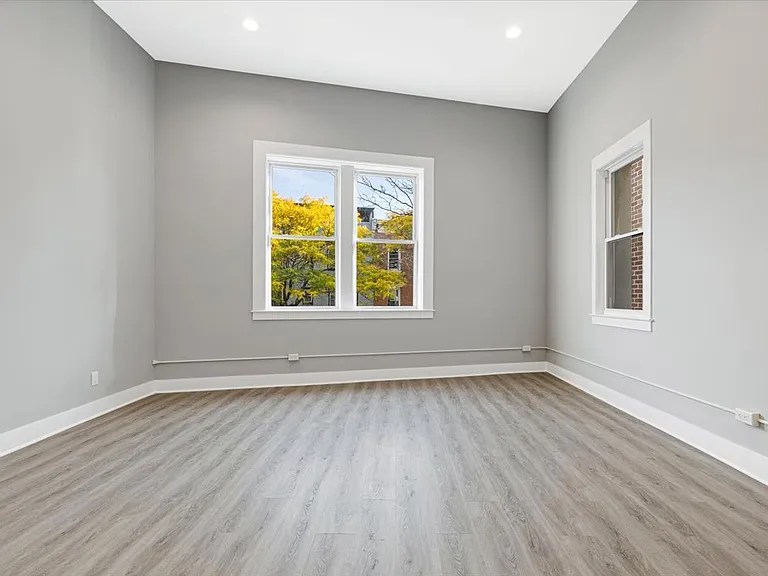 47 Beekman Ave #32 — Photo 10