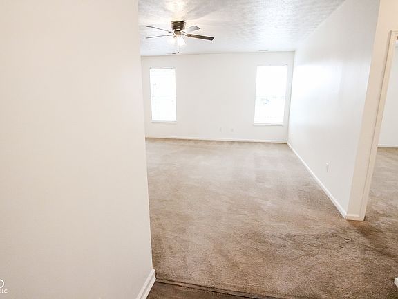 4th image of 10502 Mallard Glen Ct