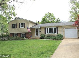 4501 Sonata Ct, Fairfax, VA 22032