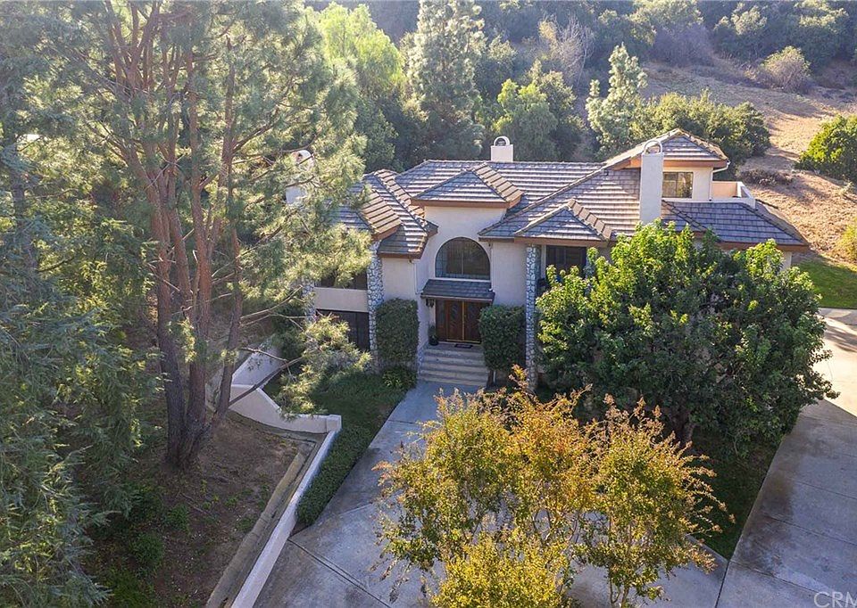 1st image of 15930 Esquilme Dr