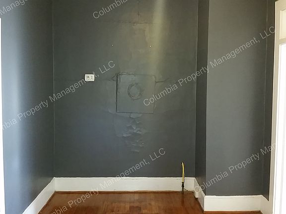 2nd image of 1303 Maple St #R