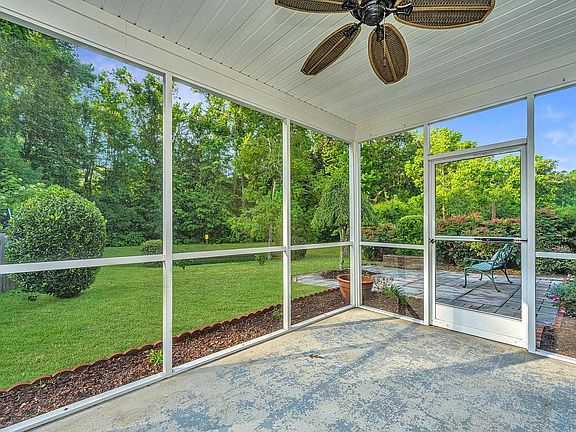 Back screen porch