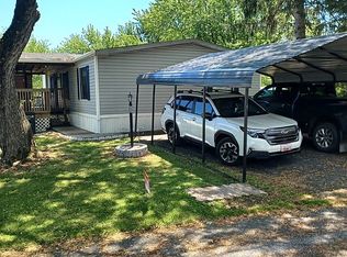 22 Magnolia Ln, Carlisle, PA 17015