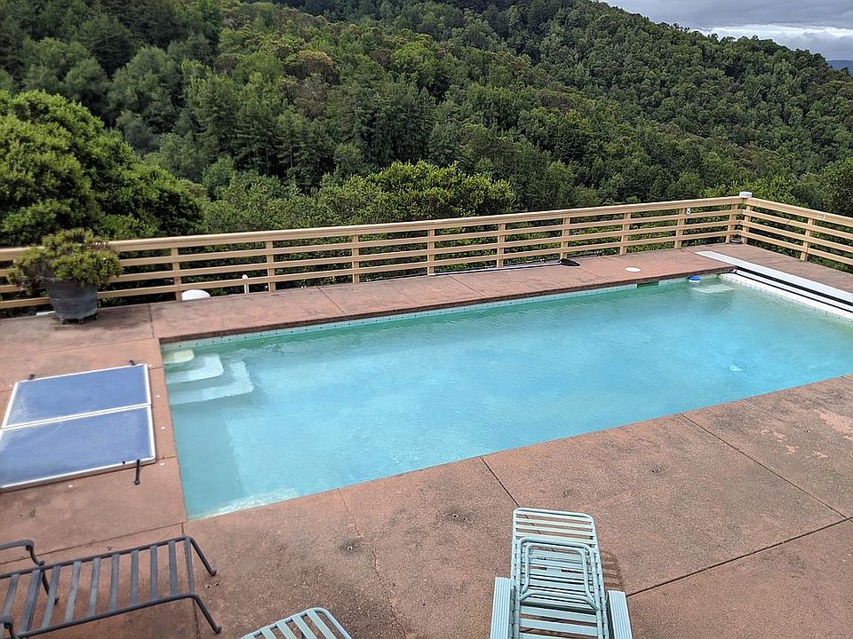2nd image of 1000 Bayhills Dr