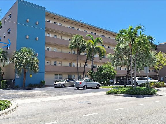 2nd image of 200 NE 14th Ave APT 314