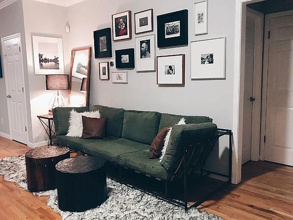 Open living/dining/kitchen floor plan concept.....great for entertaining.