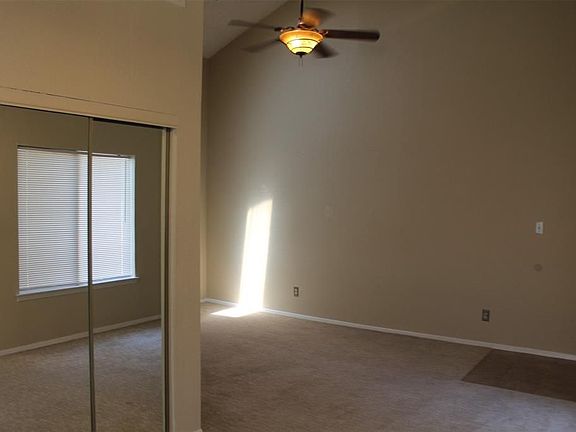 3rd image of 12944 Greenway Chase Ct #2944