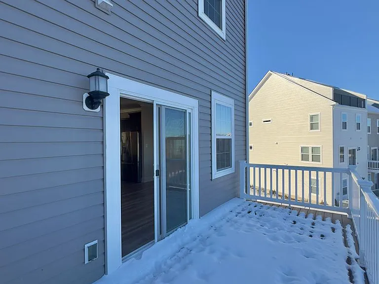 2115 Woodlands Rd — Photo 2