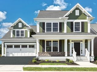 321 Freedom Dr, Ephrata, PA 17522