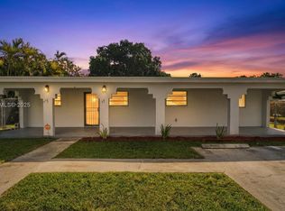 10220 SW 178th St, Miami, FL 33157