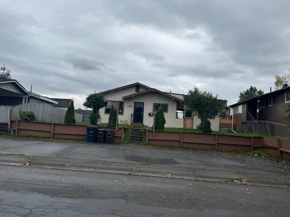 4134 E 8th Ave, Anchorage, AK 99508