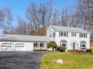 8 Dalton Rd, Chelmsford, MA 01824