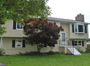 10740 Blake Ln, Bealeton, VA 22712