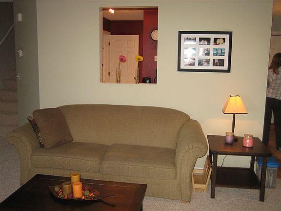 2nd image of 2115 Knightsbridge Ct