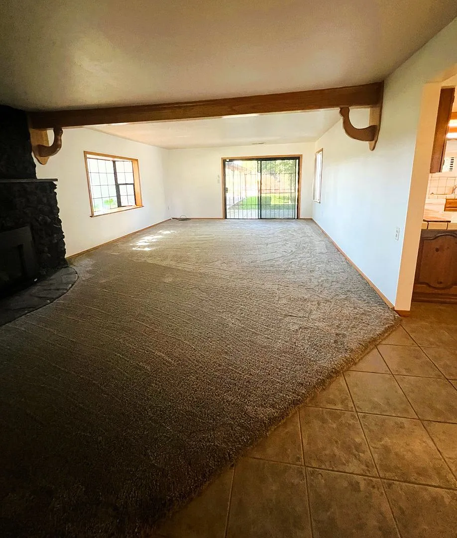 1 Bedroom 1 Bath House & Granny Unit - 2 Bedrooms 1 Bath w/Kitchenette in Los Molinos — Photo 3