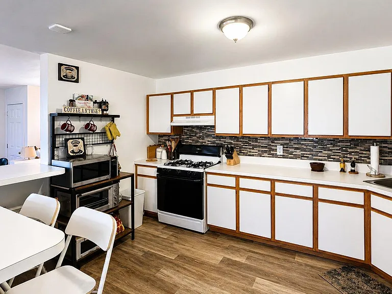 147 Beach 97th St #2 — Photo 3