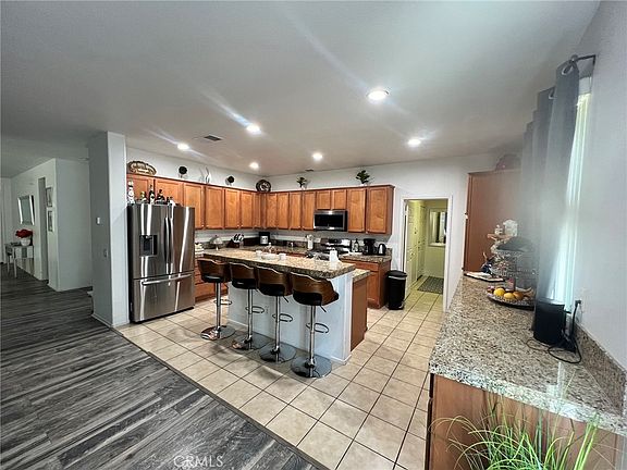 3rd image of 49098 Pluma Gris Pl