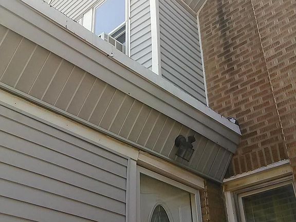 3rd image of 6727 Guyer Ave