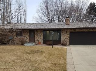 5517 Eliason Dr, Bloomington, MN 55437