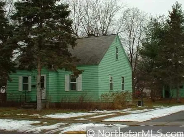 309 N 7th St, River Falls, WI 54022
