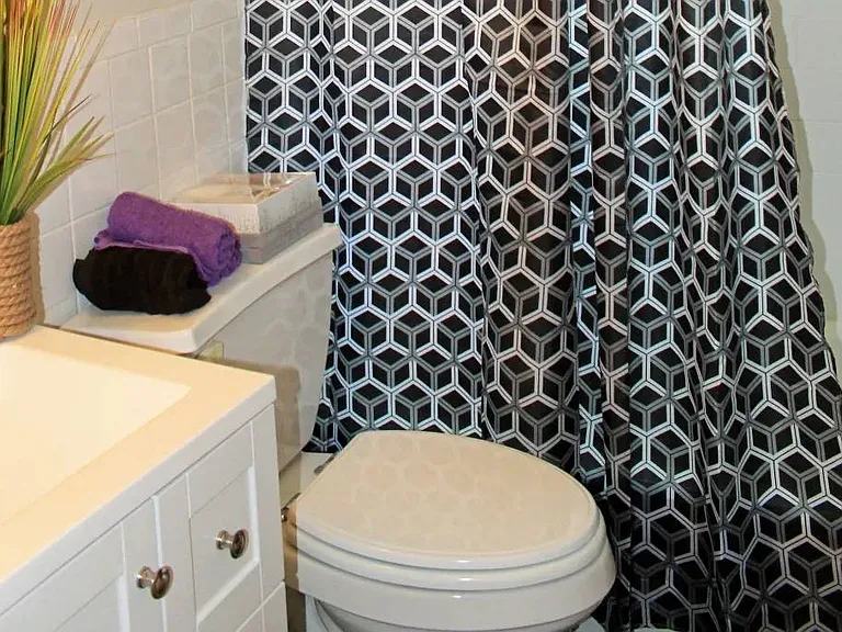 Bel Aire Apartments — Photo 14