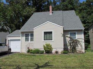 115 Beverly Hill Rd, Clifton, NJ 07012