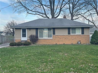 6049 Engle Rd, Brookpark, OH, 44142