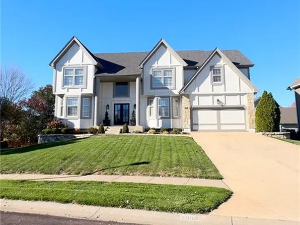 7908 W 140th St, Overland Park, KS 66223