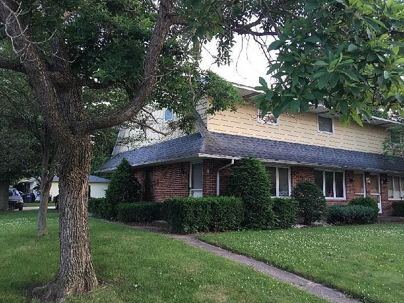 Front of building (apartment C is middle unit)