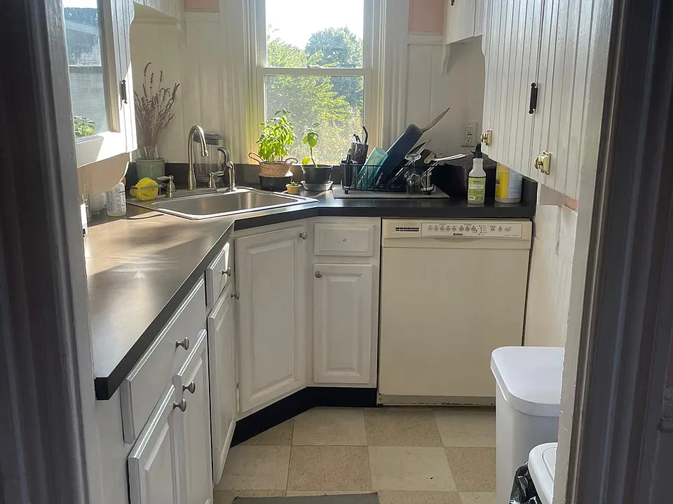 6 Ellery St #3