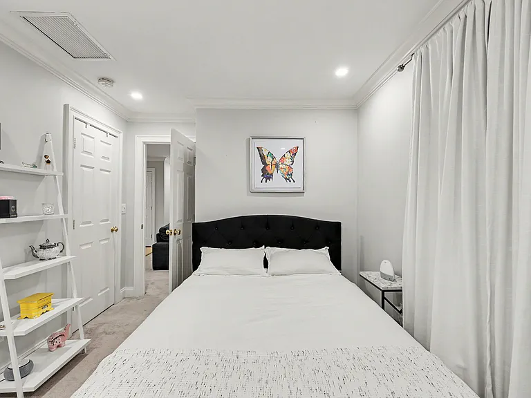 2289 Bedford St #D7 — Photo 16