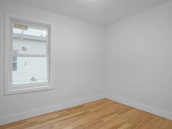 679 East 221st Street image 11 of 30