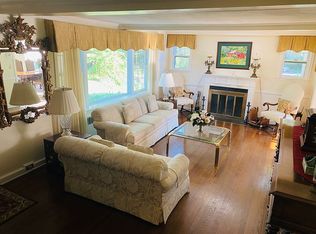 250 Cascade Rd, Stamford, CT 06903