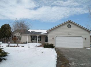 9424 Puttygut Rd, Casco, MI 48064