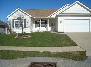 110 Pine Tree Ln, North East, PA