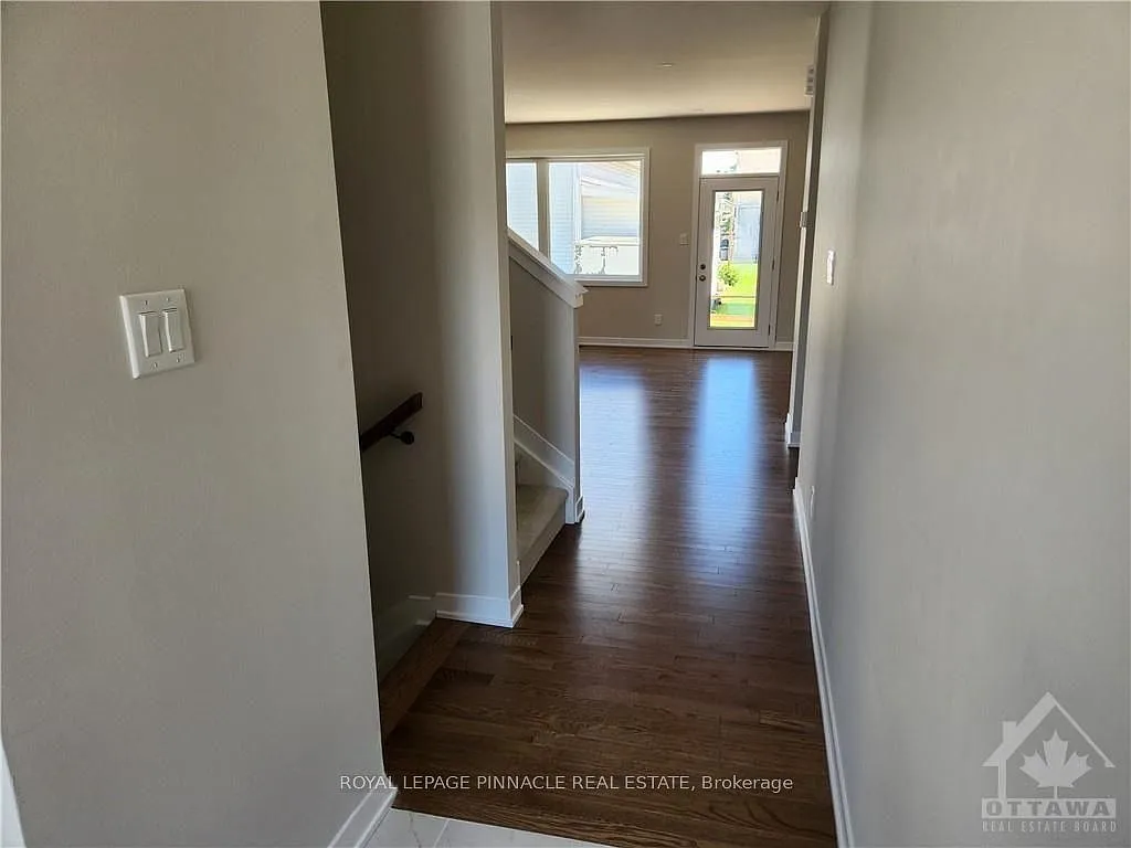3 bed, $2,900 — Photo 2