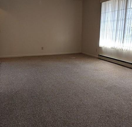 2nd image of 3141 Davenport Ave APT 11