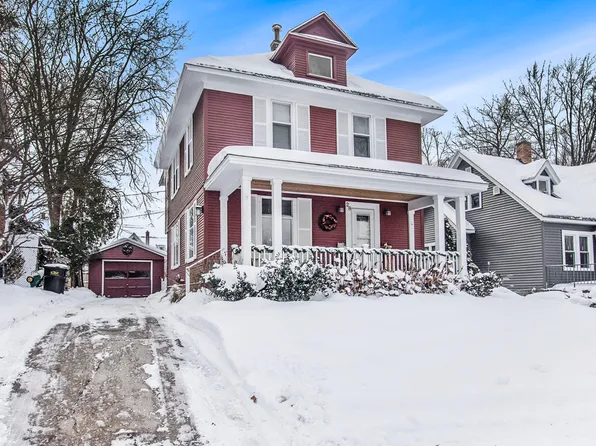 28 E 23rd St, Holland, MI 49423