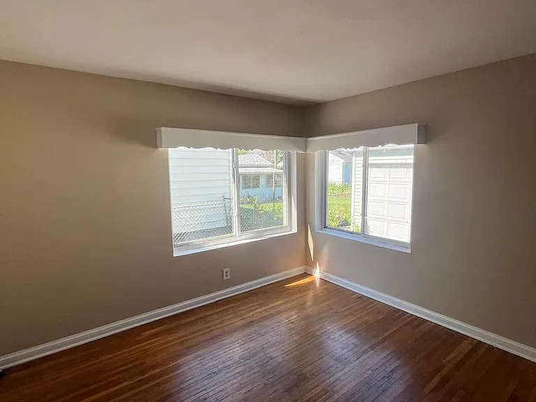 31 Ellsinore St — Photo 11