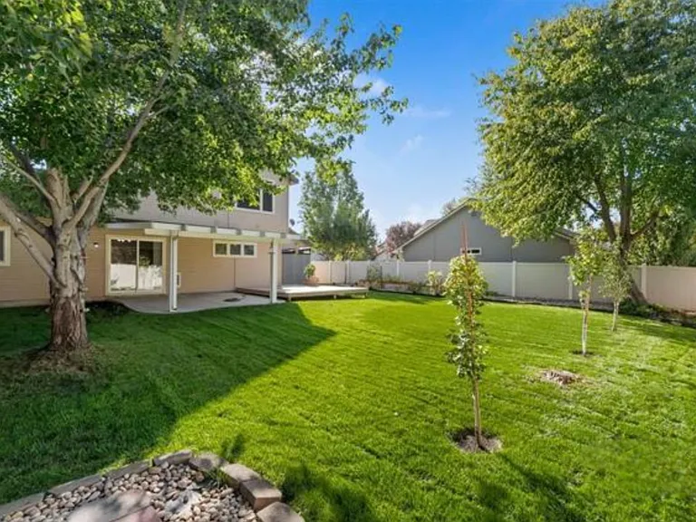 N Dove Ridge Pl — Photo 3
