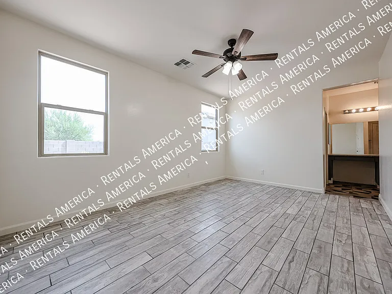 9820 W Sanna St — Photo 18