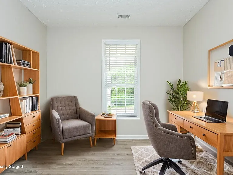 4060 Springvale Way — Photo 16