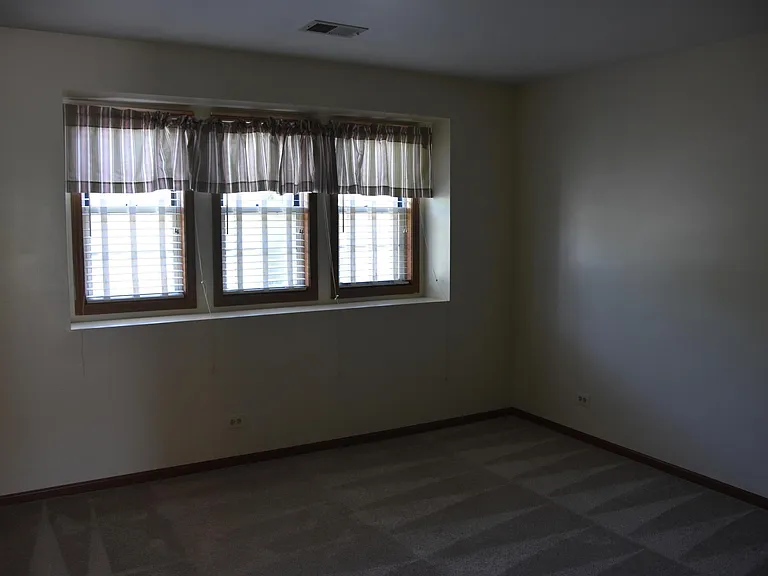 2441 Charleston Dr #4 — Photo 11