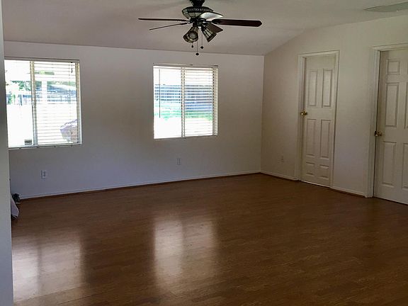 4th image of 6855 Atascadero Ave