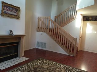 7331 Bonnie Pl, Reseda, CA 91335