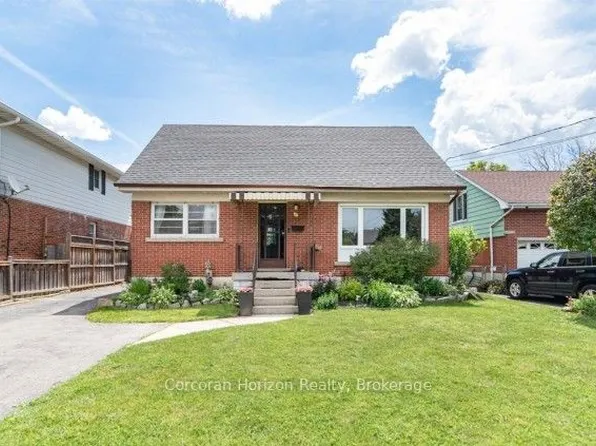 43 Wyngate Ave E, Hamilton, ON L8G 1T3