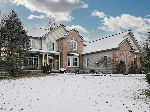 9232 Chamberlin Rd, Twinsburg, OH 44087