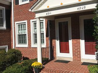 4211 32nd Rd S, Arlington, VA 22206